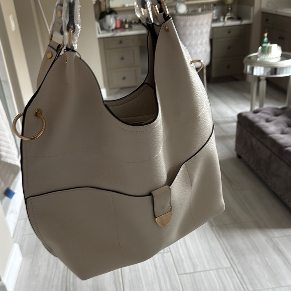 Elegant Cream Women's Bag - Picture 5 of 6